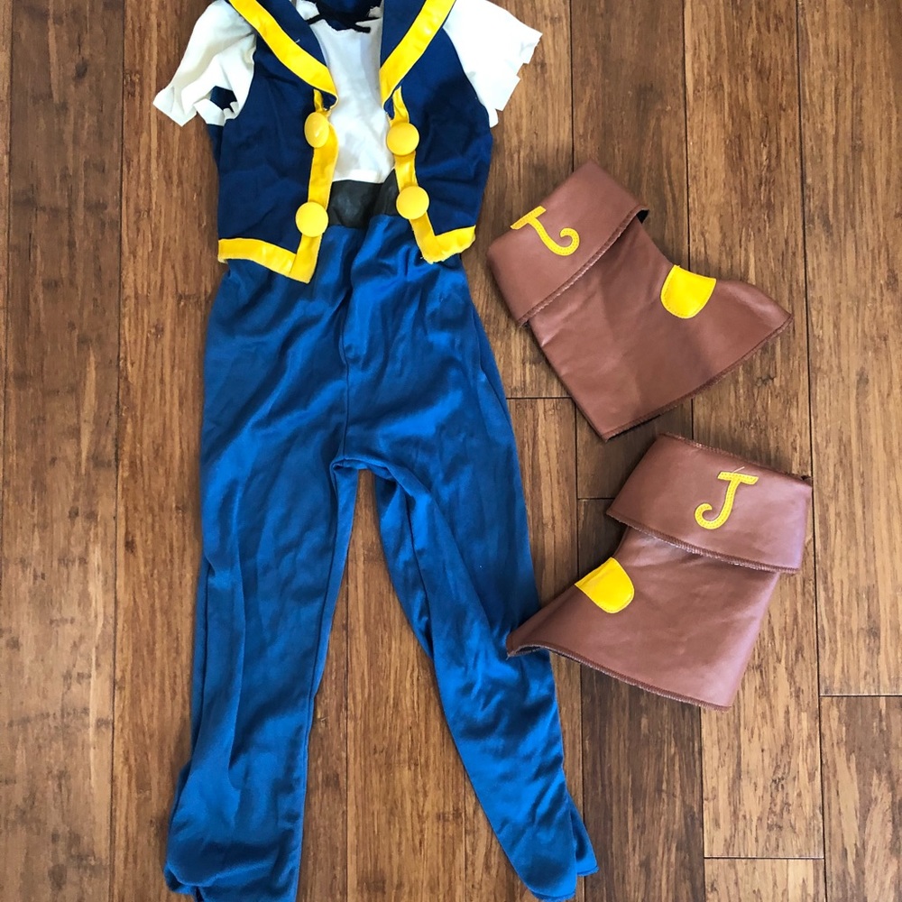 Jake and the Neverland Pirates costume